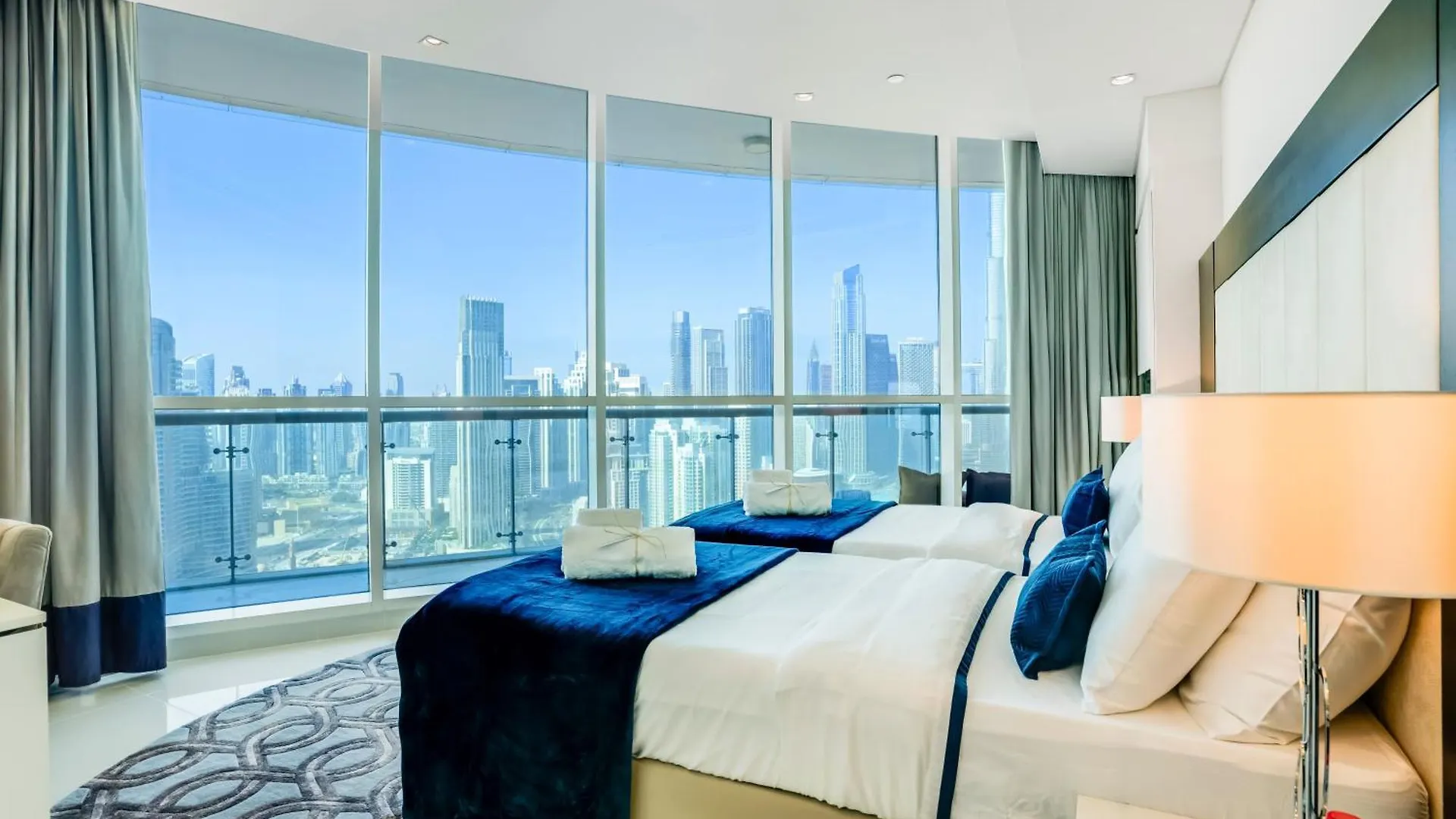 Apartment 2 Bedrooms With Iconic Burj Khalifa Views Stay Dubai