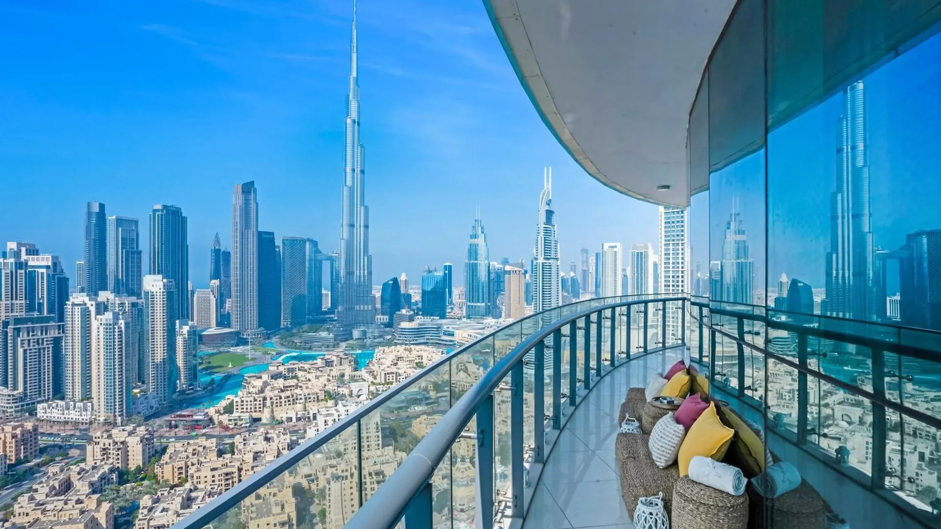 Apartment 2 Bedrooms With Iconic Burj Khalifa Views Stay Dubai